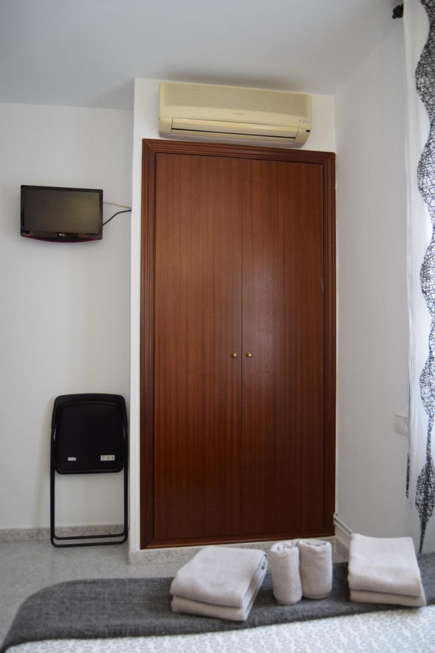 Hostal Rofer Madrid Eksteriør bilde