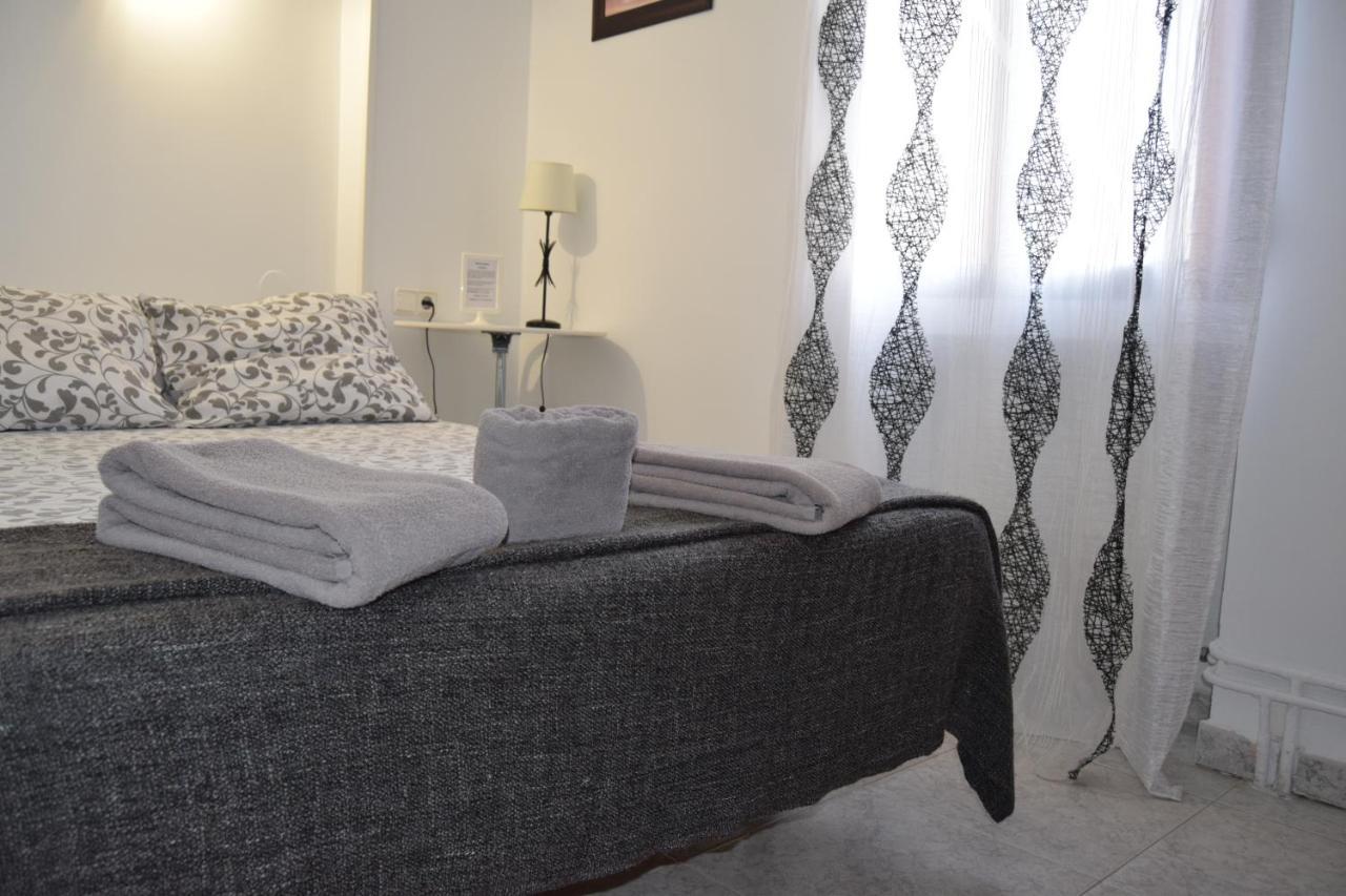 Hostal Rofer Madrid Eksteriør bilde