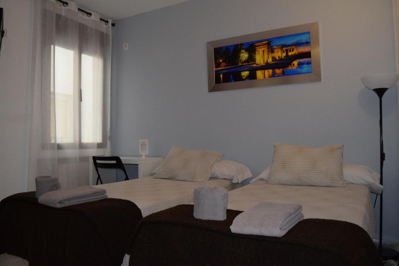 Hostal Rofer Madrid Eksteriør bilde