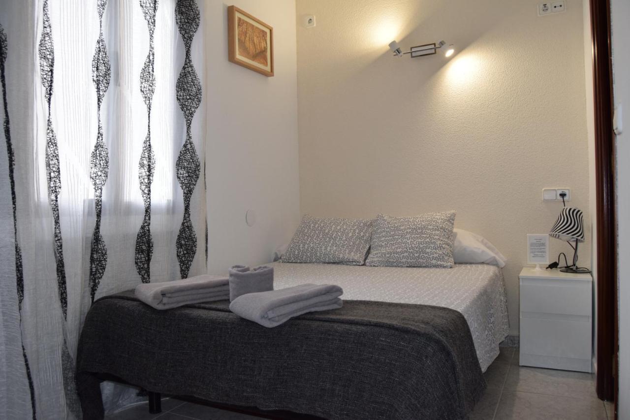 Hostal Rofer Madrid Eksteriør bilde