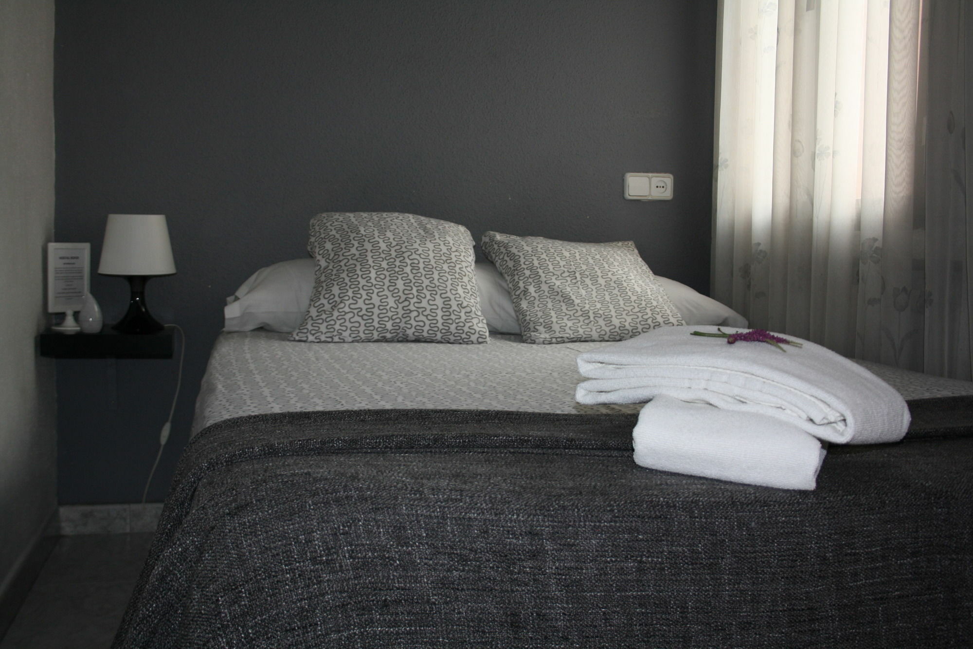 Hostal Rofer Madrid Eksteriør bilde