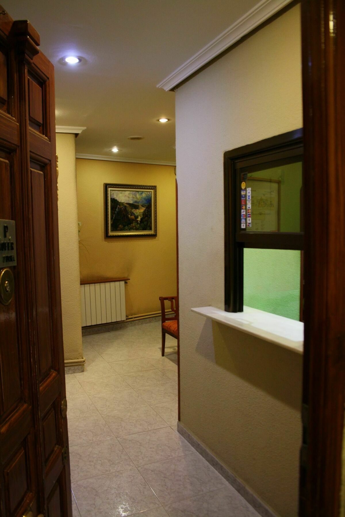 Hostal Rofer Madrid Eksteriør bilde