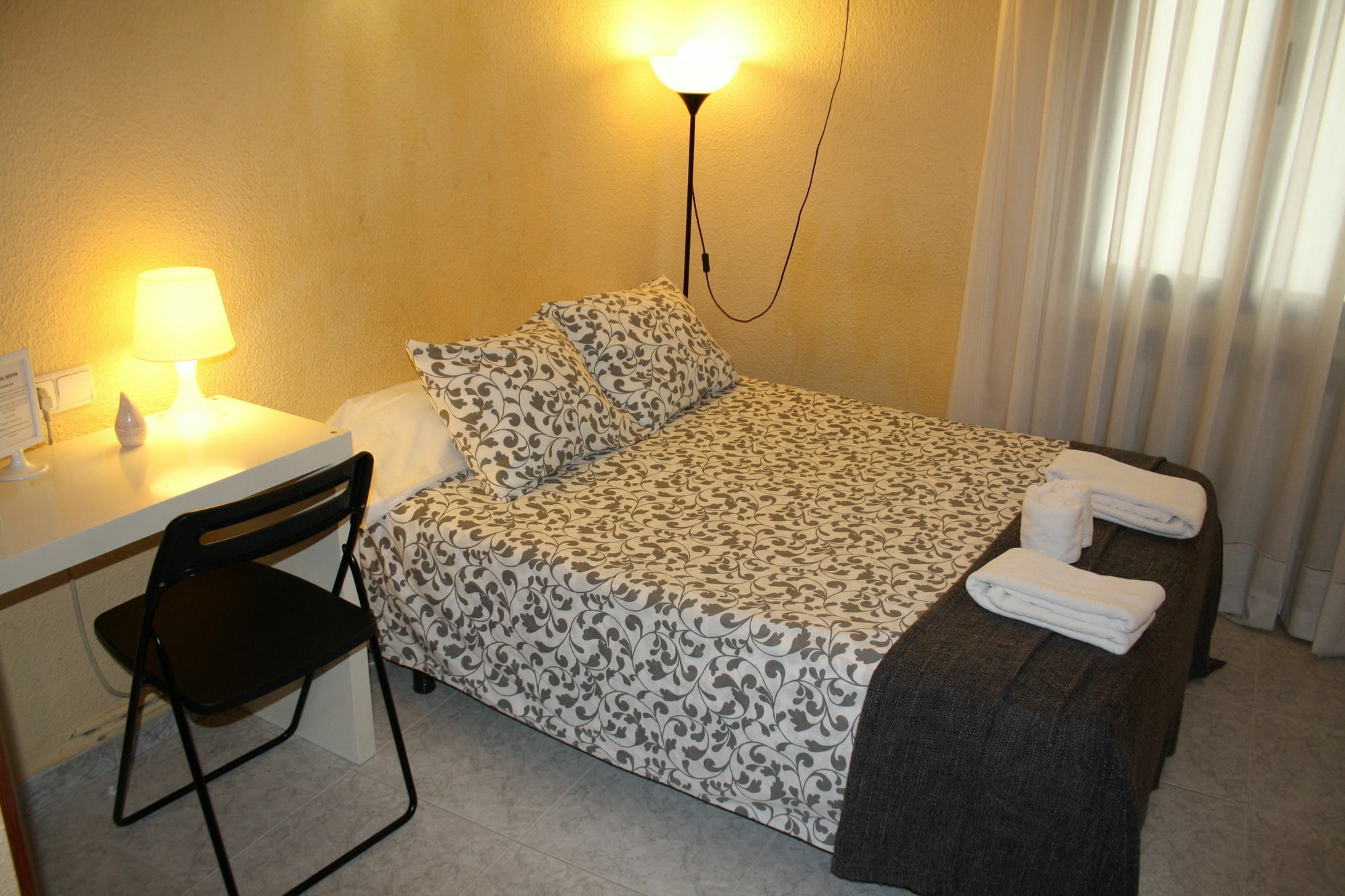 Hostal Rofer Madrid Eksteriør bilde